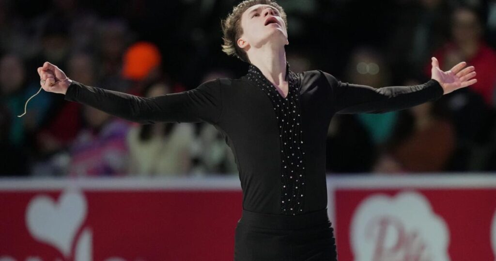 Naumov to compete at Olympics, honoring crash victims