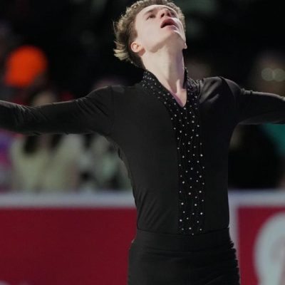 Naumov to compete at Olympics, honoring crash victims