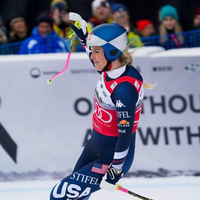 Vonn Withdraws from Super-G Ahead of Olympics