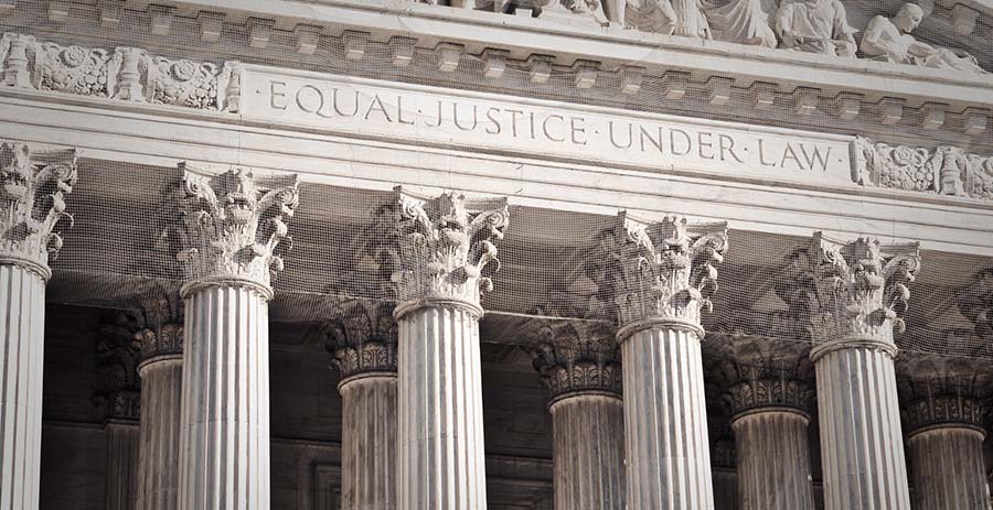 Supreme Court's Public Approval Declines Following Divisive Tariff Ruling