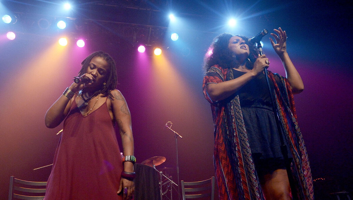 10 Floetry Songs That Feel Like Fresh Air