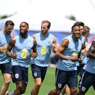 Inside England’s World Cup preparations: Tuchel’s holiday advice, palm-cooling and golf with Koepka