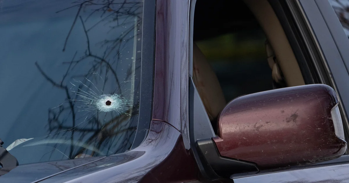  Prosecutors in DOJ's Civil Rights Division will not investigate Minneapolis ICE shooting, sources say