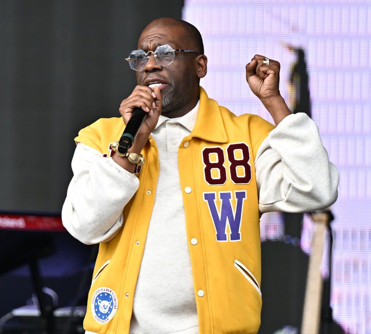Pastor Jamal Bryant On Asian Business Boycott, Black Spending Power