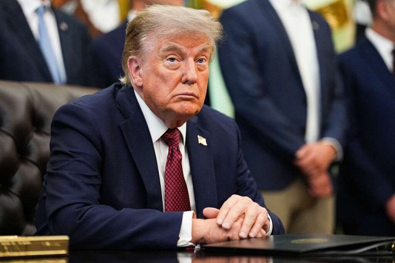 US extends pause in Iran strikes as peace talks continue
