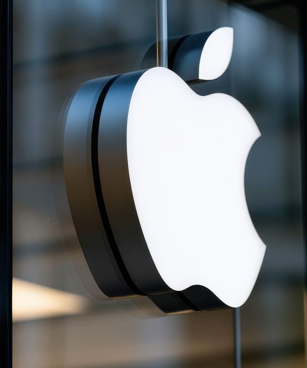 Apple Loses Supreme Court Bid to Pause Epic App Store Proceedin…