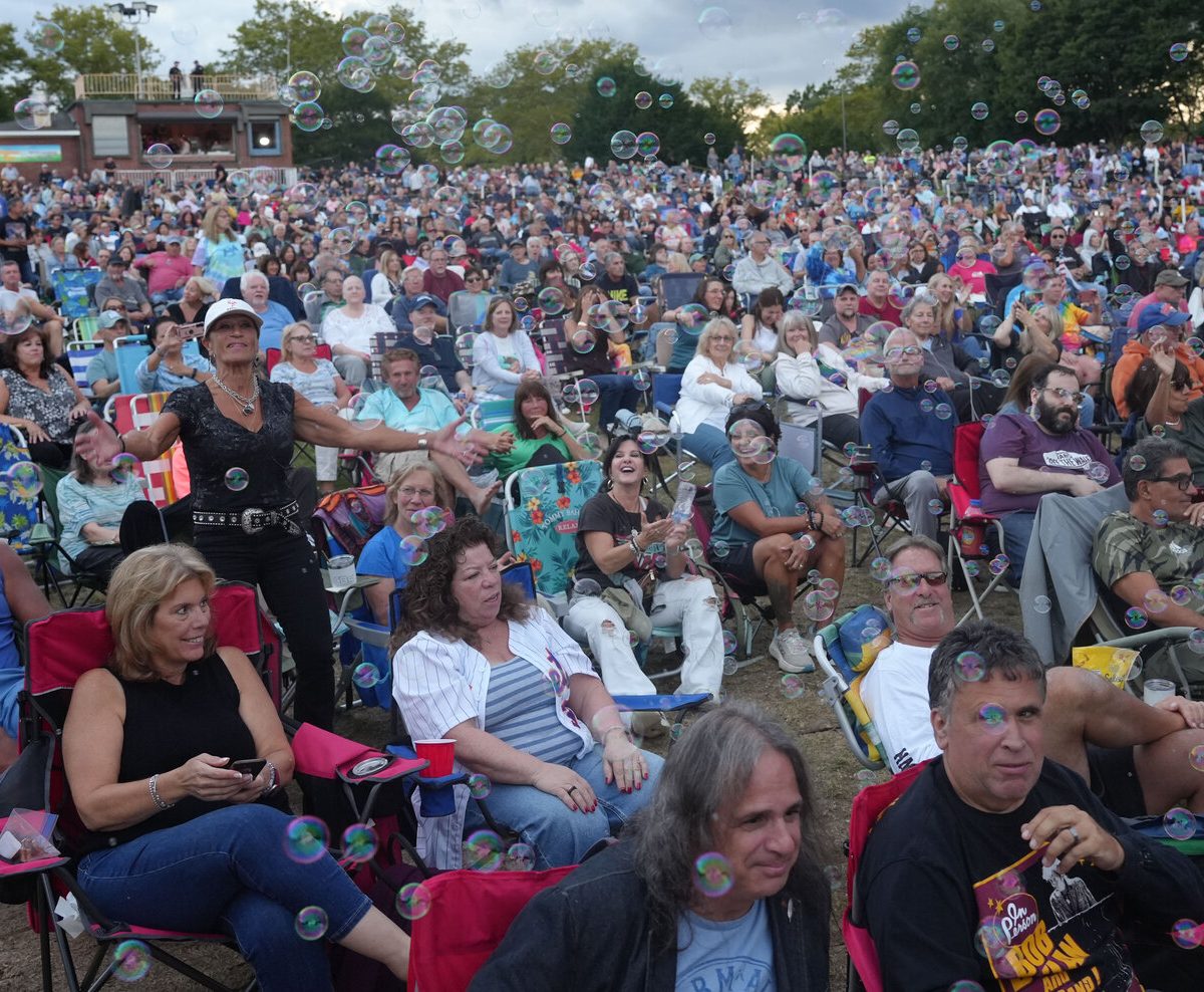 Big-name acts bring dance, hip-hop and classic rock to Eisenhower Park | Herald Community Newspapers