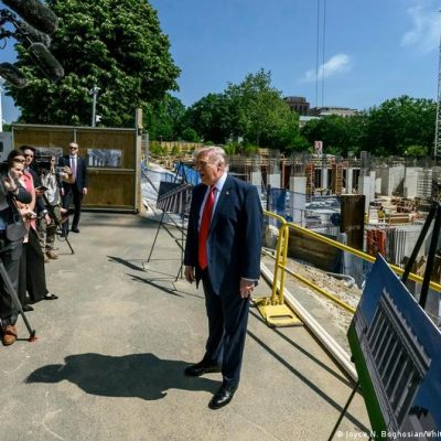  Trump asks Supreme Court to allow ballroom project