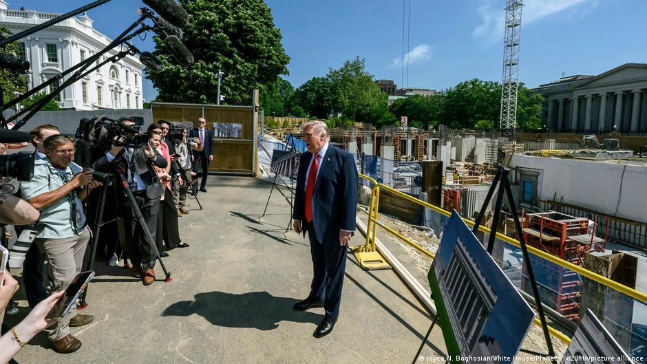 Trump asks Supreme Court to allow ballroom project