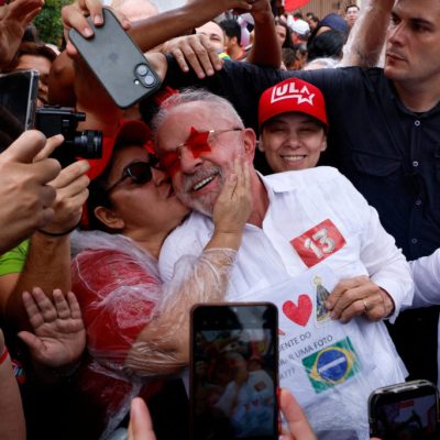  Lula beats Bolsonaro in Brazil runoff, securing fourth presidential term