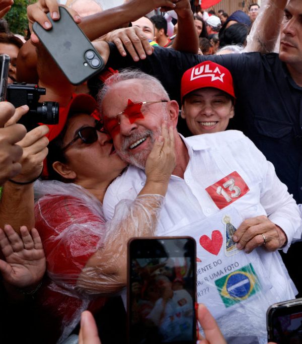  Lula beats Bolsonaro in Brazil runoff, securing fourth presidential term